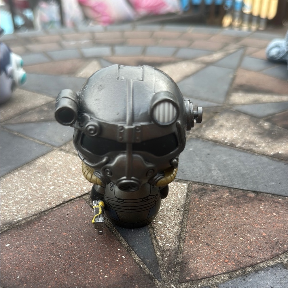Gray VR Headset Figurine
